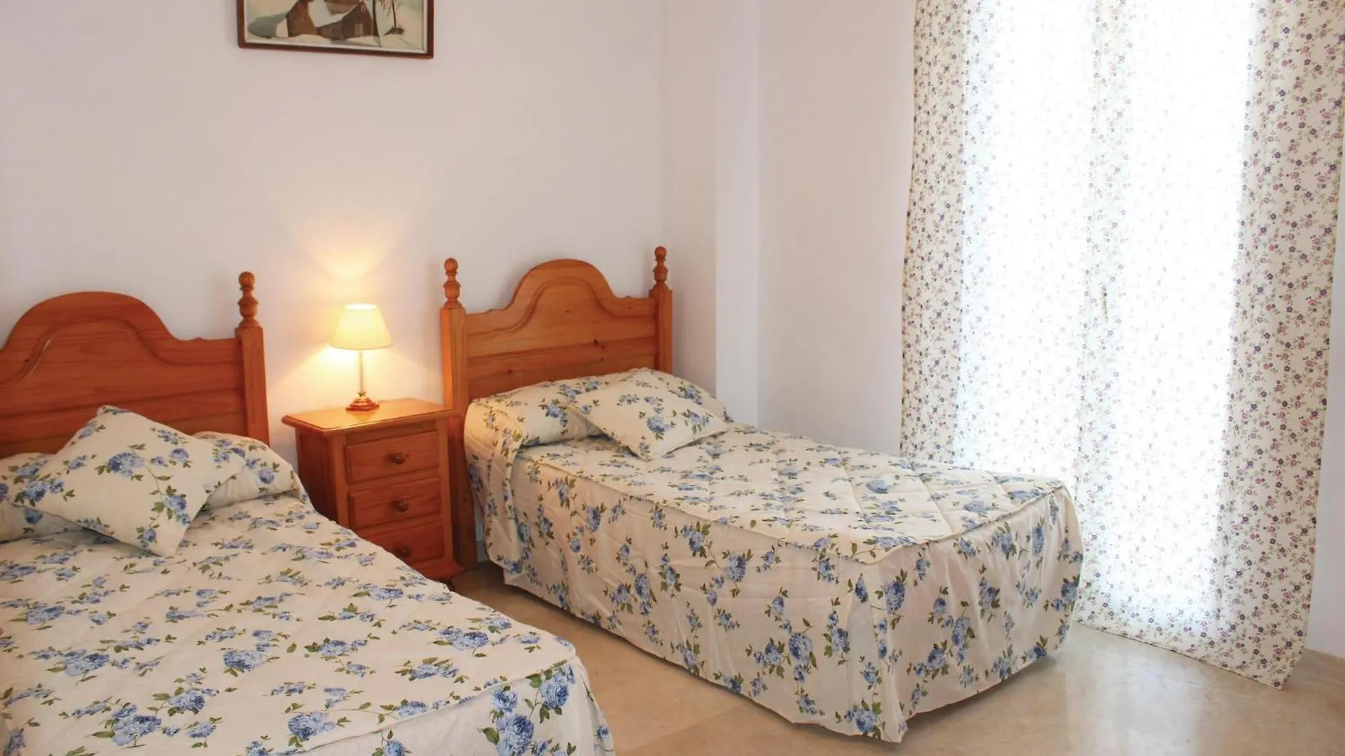 펜션 Gorgeous Home In Torrox With Kitchen