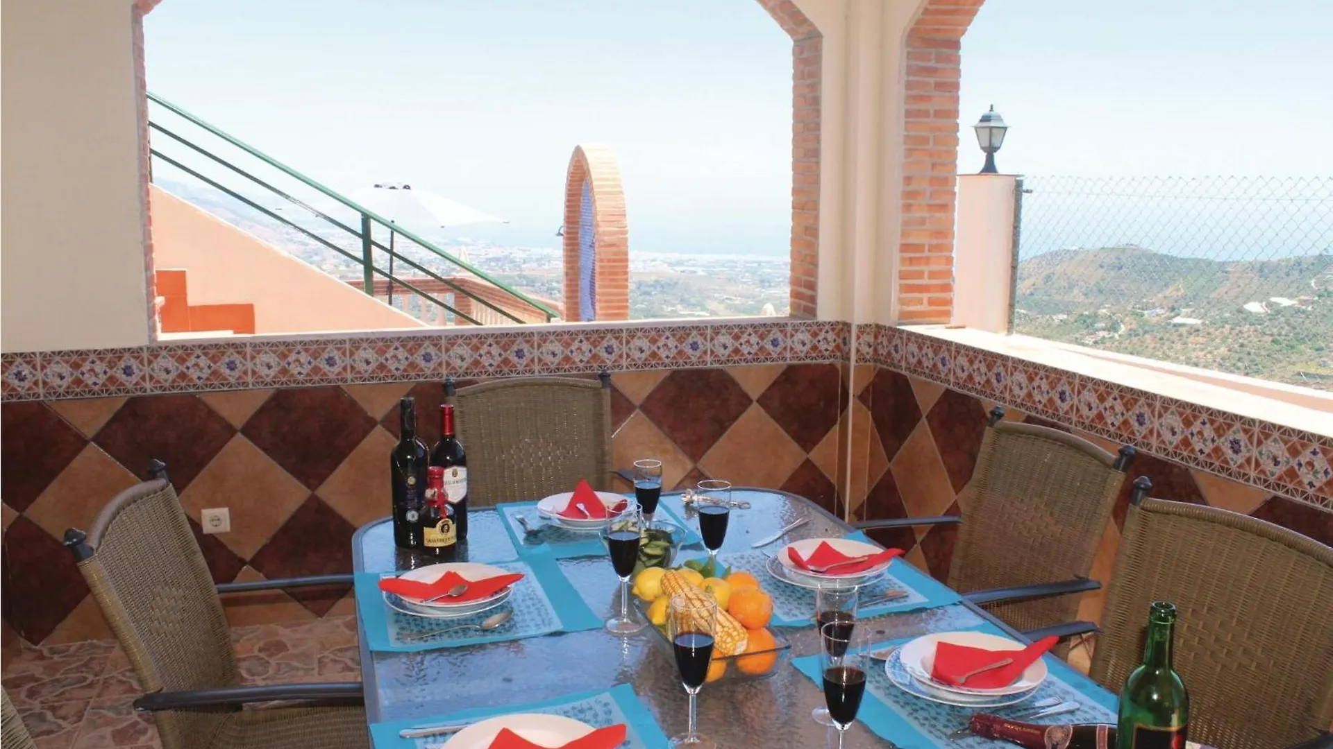 Gorgeous Home In Torrox With Kitchen 0*,